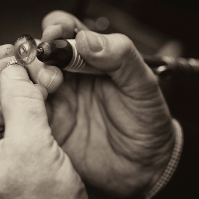 Schmuck polieren lassen