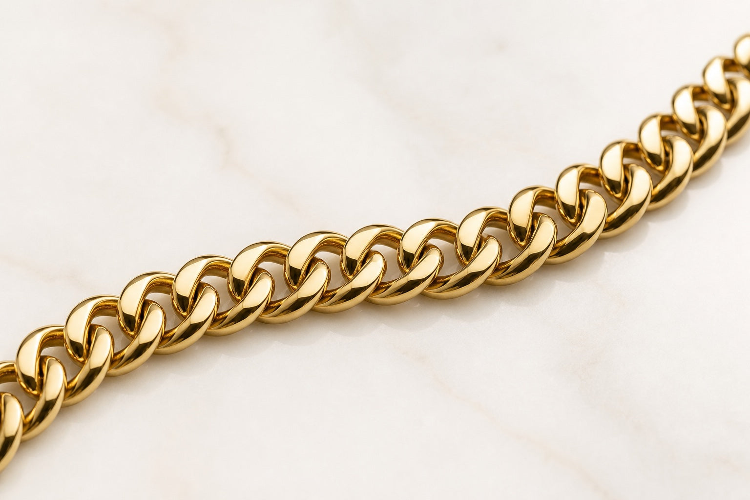 Kette neu vergolden lassen: Kettenglieder und Kontaktflächen im Detail