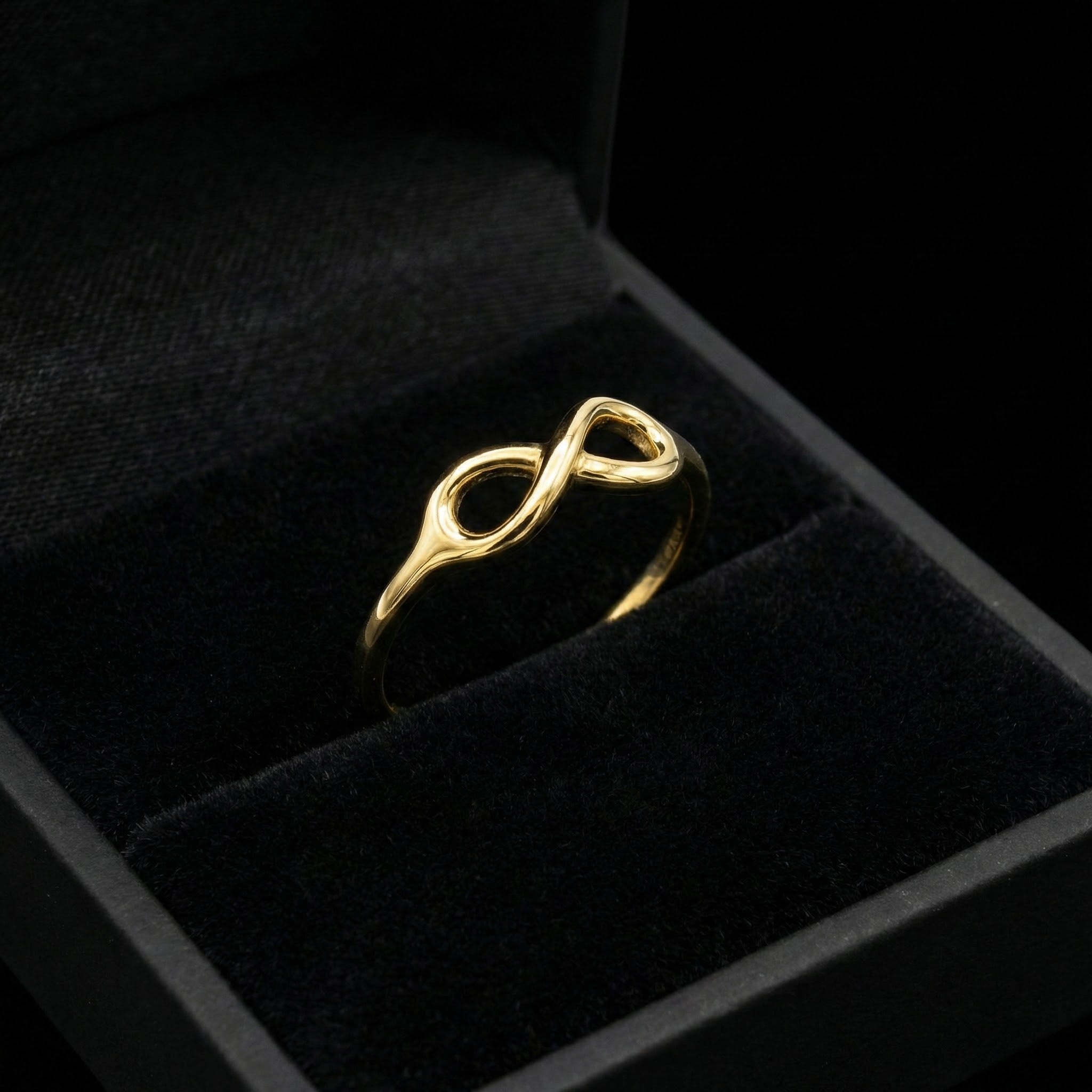 Vergoldeter 925er Silberring mit Infinity-Symbol – zeitloses Design, 1 µm Echtgold